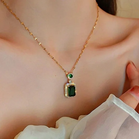 LIVE SHOW LISTING NECKLACE